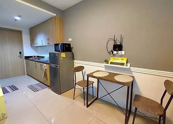 Hotel Staycation At Shore 1 Moa By Zurich Management 4*